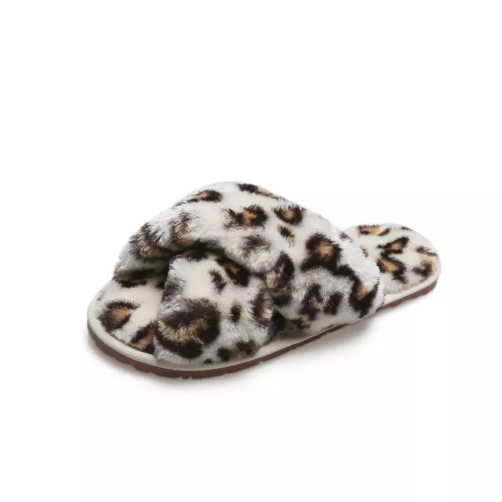 NWT white cheetah slippers